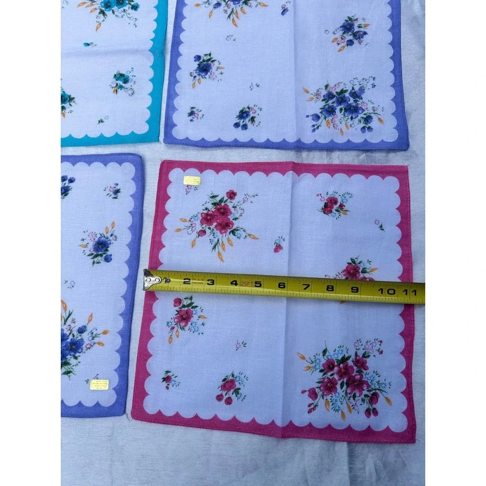 Set of 4 Vintage Floral Cotton Handkerchiefs Scalloped Edge Pink Blue